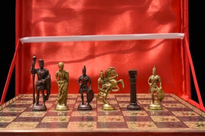 Roman Art Series Chess Set Solid Natural Brass & Copper Color Brass 3.25″ King with Chess Board & chess storage