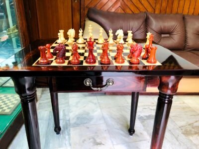 The Victoria Series Luxury Chess Table & Master Series Chess Pieces American Maple & Golden Grain Rosewood 2.5″ Square