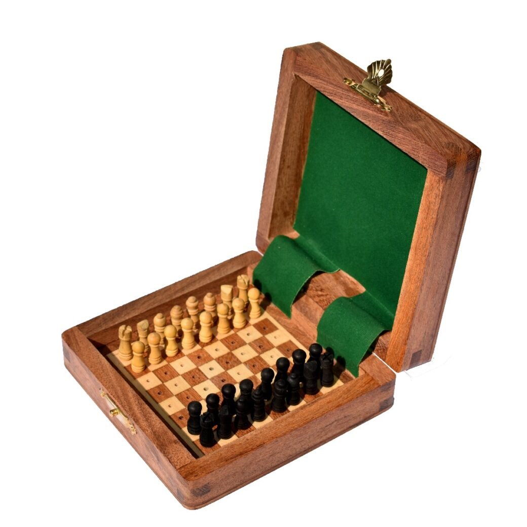 Travel Peg Chess set Maple & Acacia wood 4″ Square