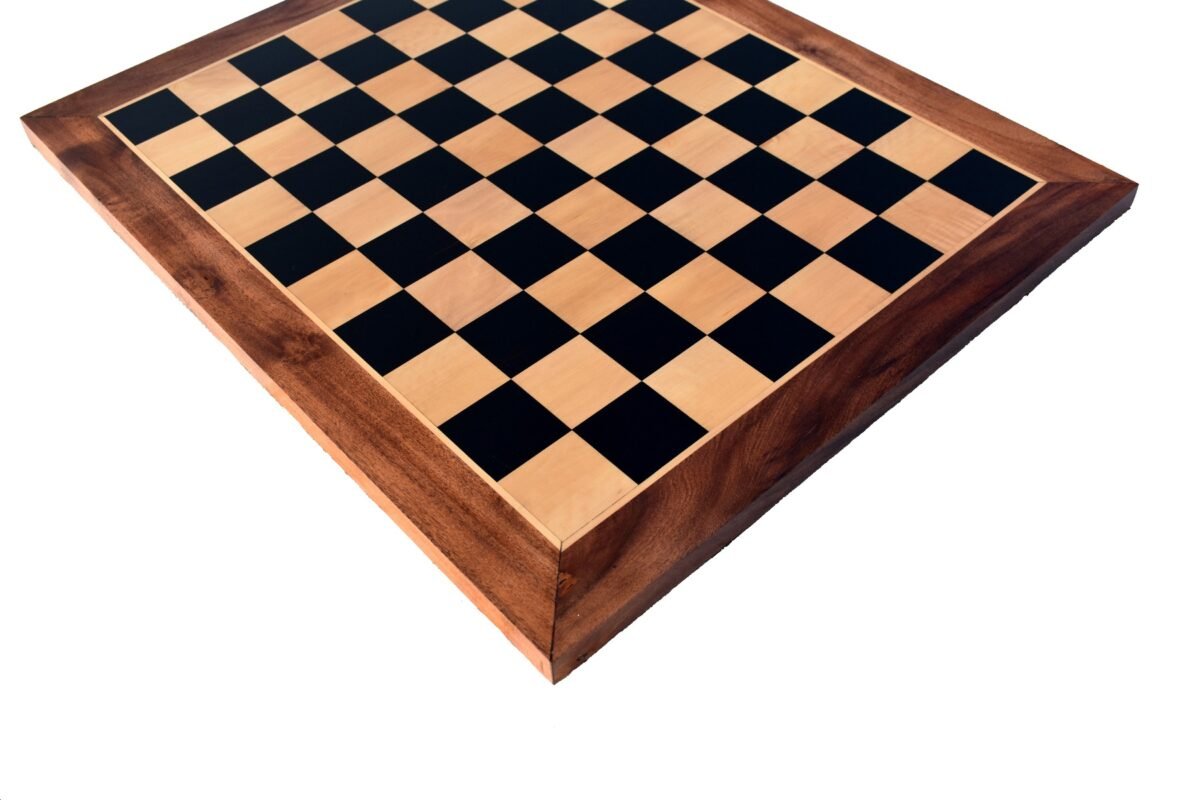 Capablanca Chess Game Collectors Series Luxury Chess Board
